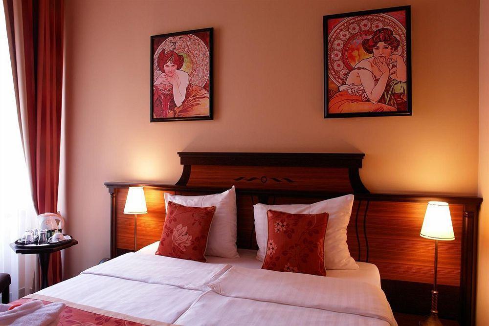 Residence Baron Budapest Bagian luar foto