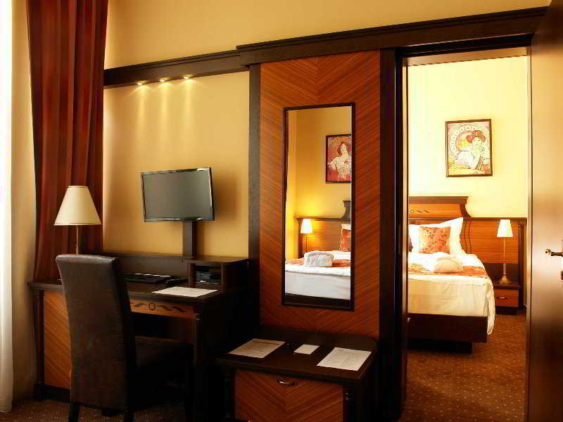 Residence Baron Budapest Bagian luar foto