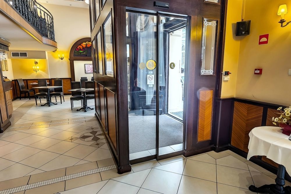Residence Baron Budapest Bagian luar foto