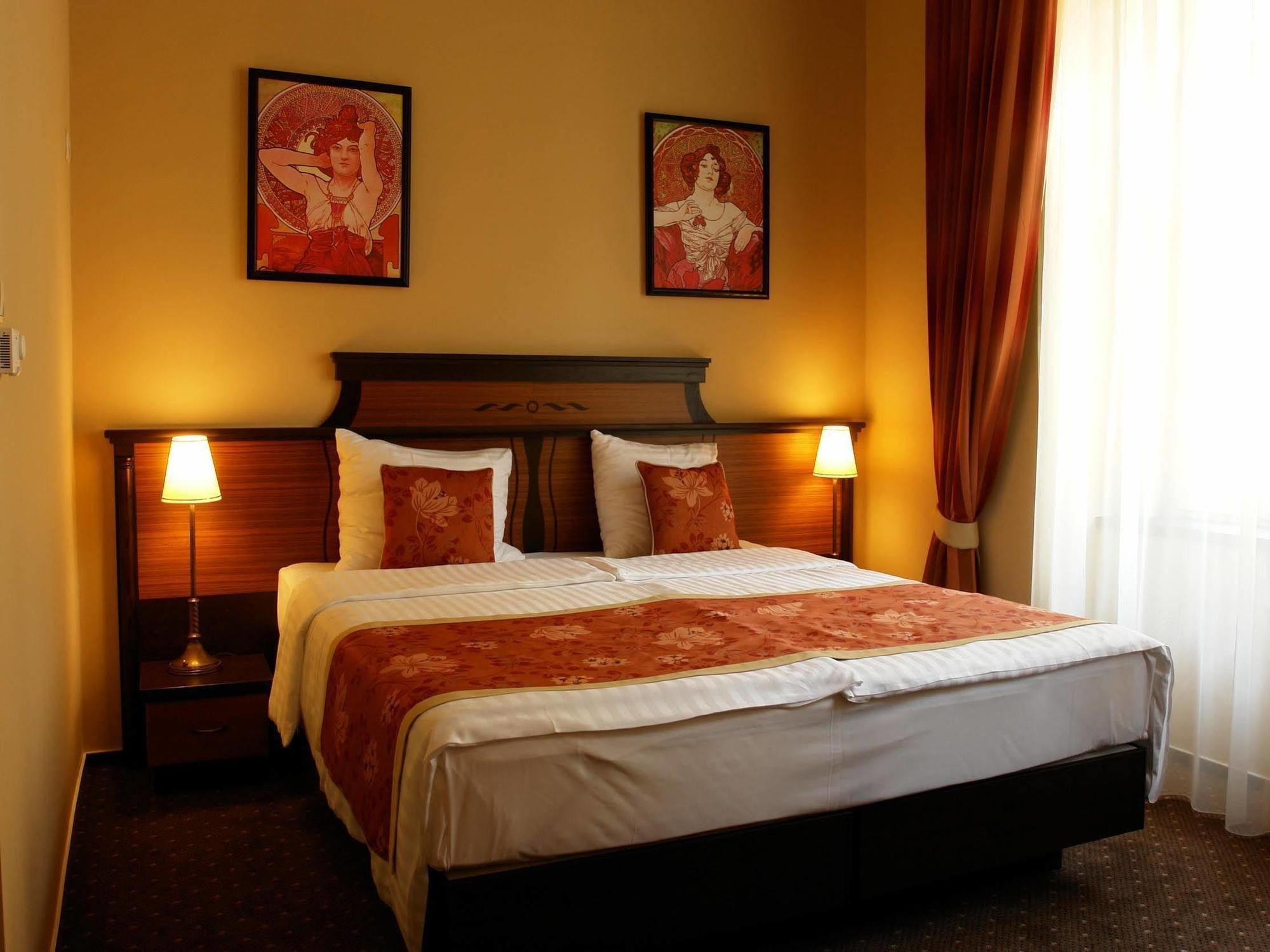 Residence Baron Budapest Bagian luar foto