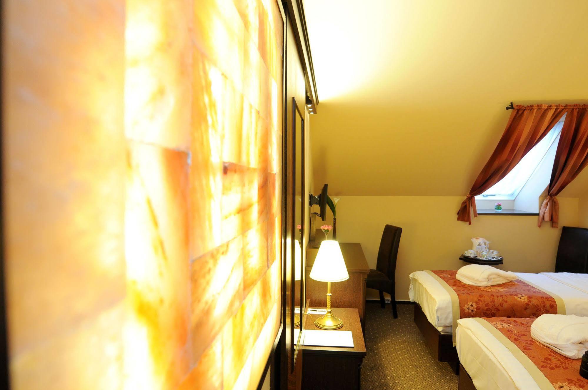 Residence Baron Budapest Bagian luar foto