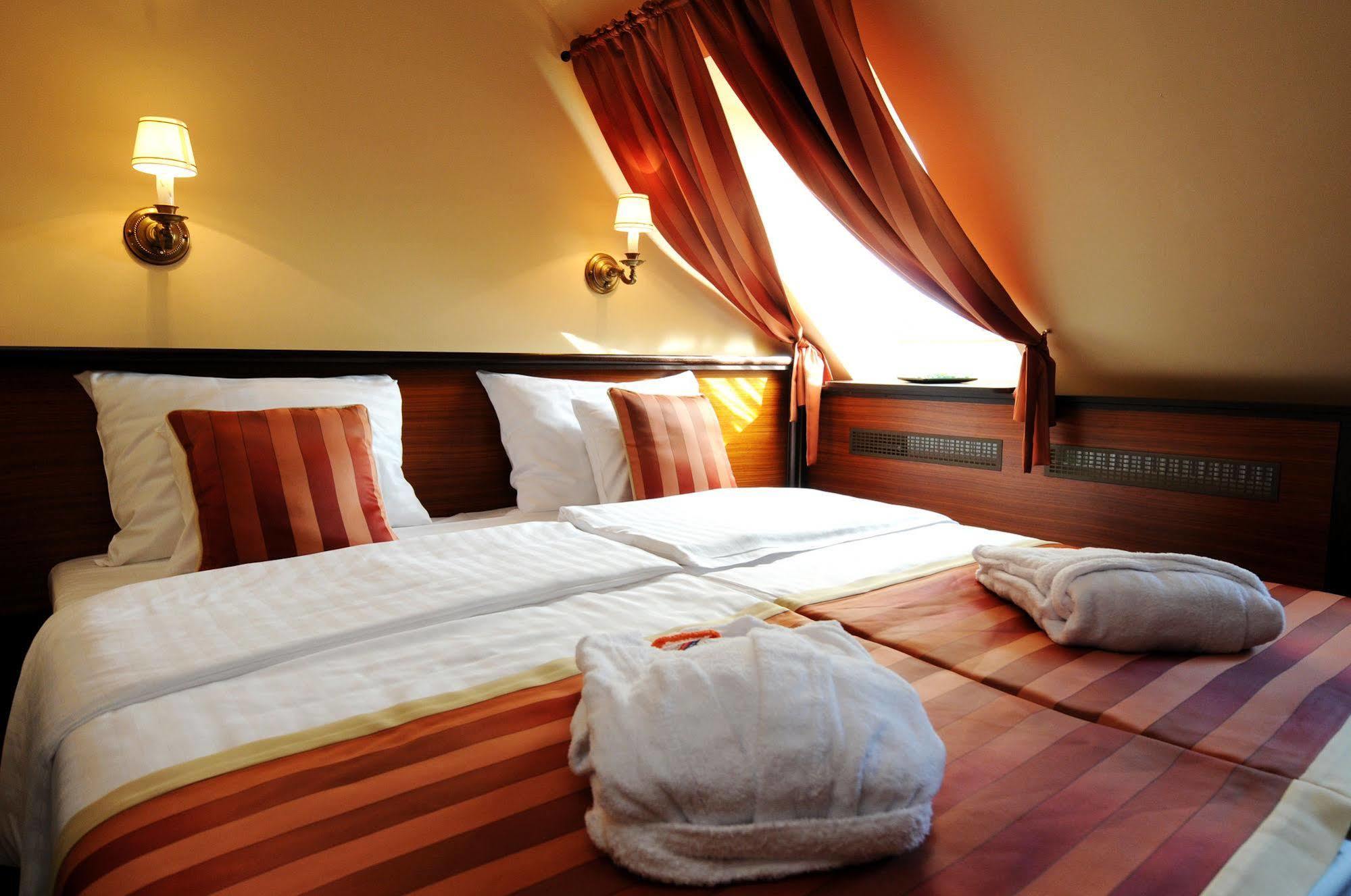 Residence Baron Budapest Bagian luar foto