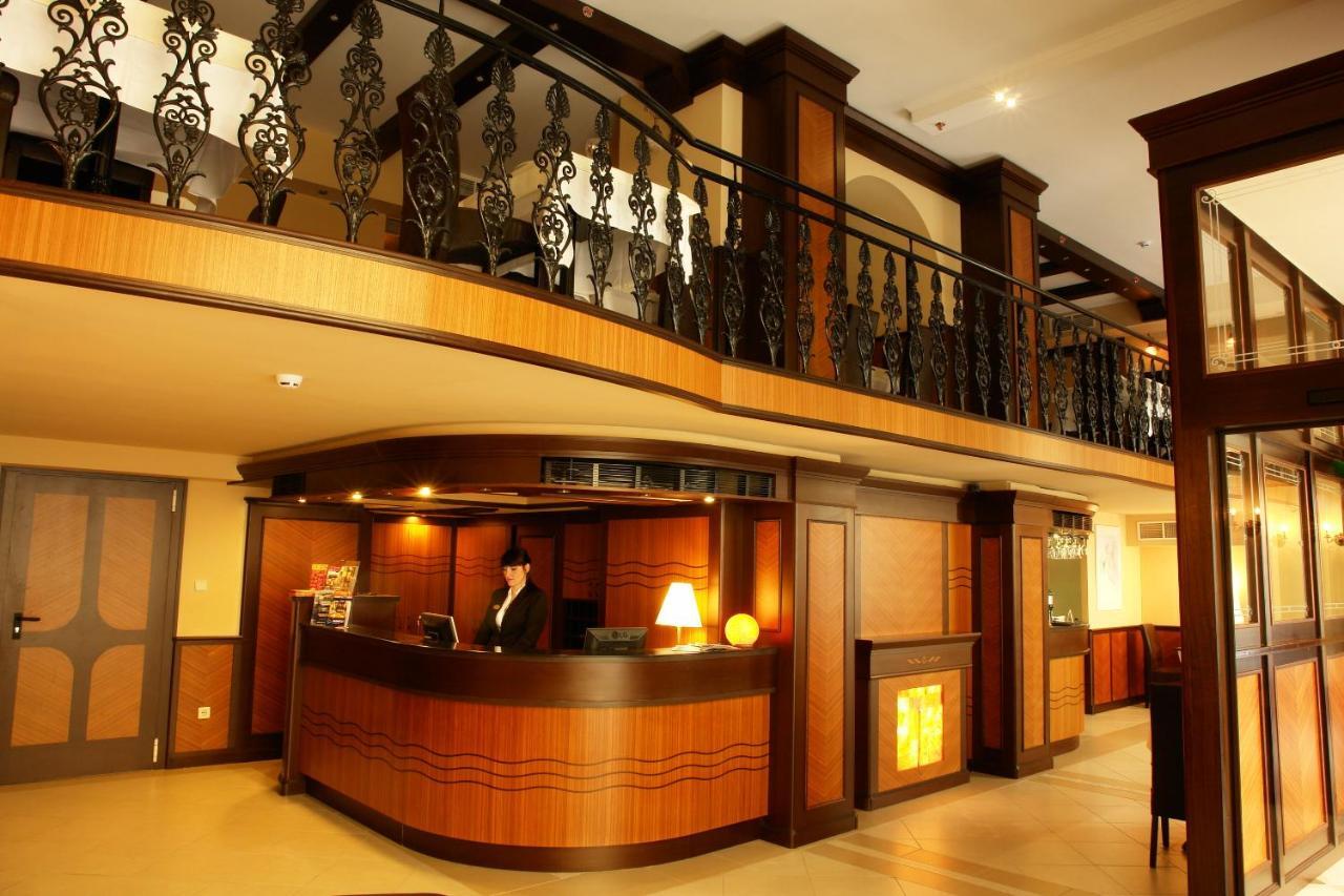 Residence Baron Budapest Bagian luar foto